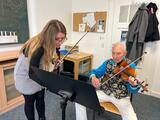 Mit 85 als Geigenschüler in der Kreismusikschule - Peter Mahnke kehrt zurück zu seinen musikalischen Wurzeln